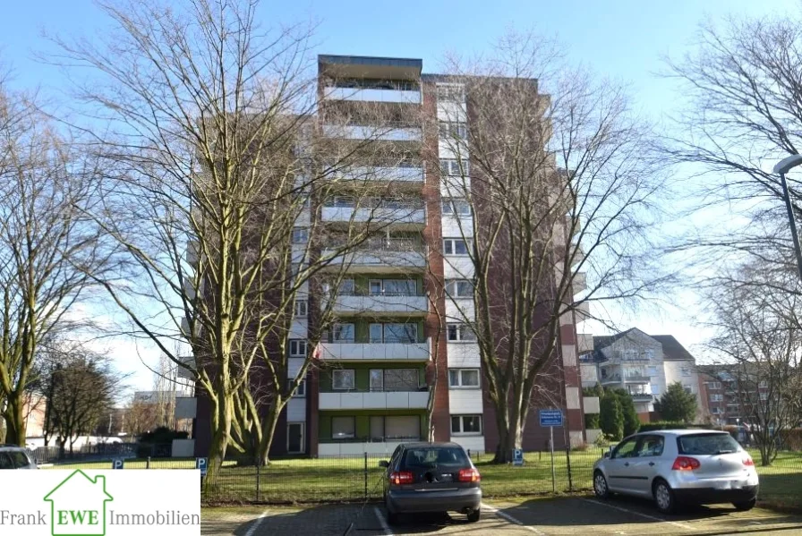 Stellplatz, 1-Zimmer-Appartement mit Einbauküche und Balkon zum Kauf in Düsseldorf Hassels, Frank Ewe Immobilienmakler Düsseldorf Hassels