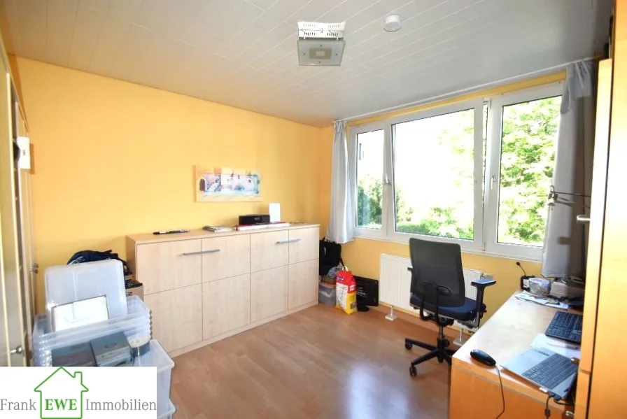 Büro, 5-Zimmer-Maisonette-Wohnung zum Kauf in Düsseldorf Holthausen, Frank Ewe Immobilienmakler Düsseldorf Hassels