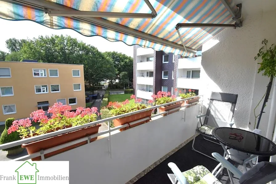 Loggia, 4-Zimmer-Wohnung zum Kauf in Düsseldorf Garath, Frank Ewe Immobilien Düsseldorf Hassels