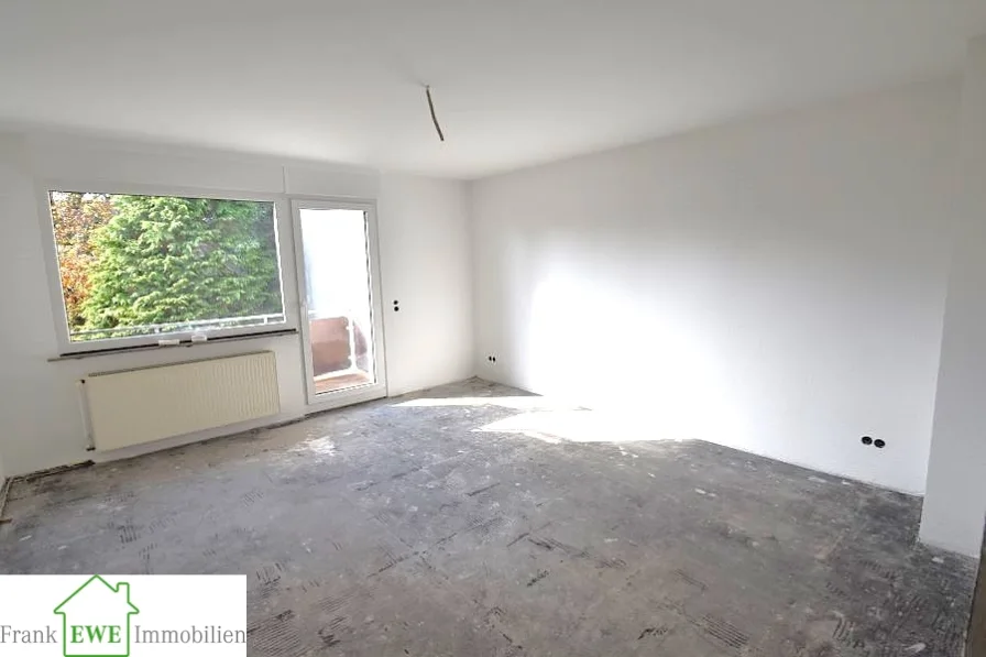 Wohnzimmer, 3-Zimmer-Wohnung mit Balkon zur Miete in Düsseldorf Hassels, Frank Ewe Immobilienmakler Düsseldorf Hassels