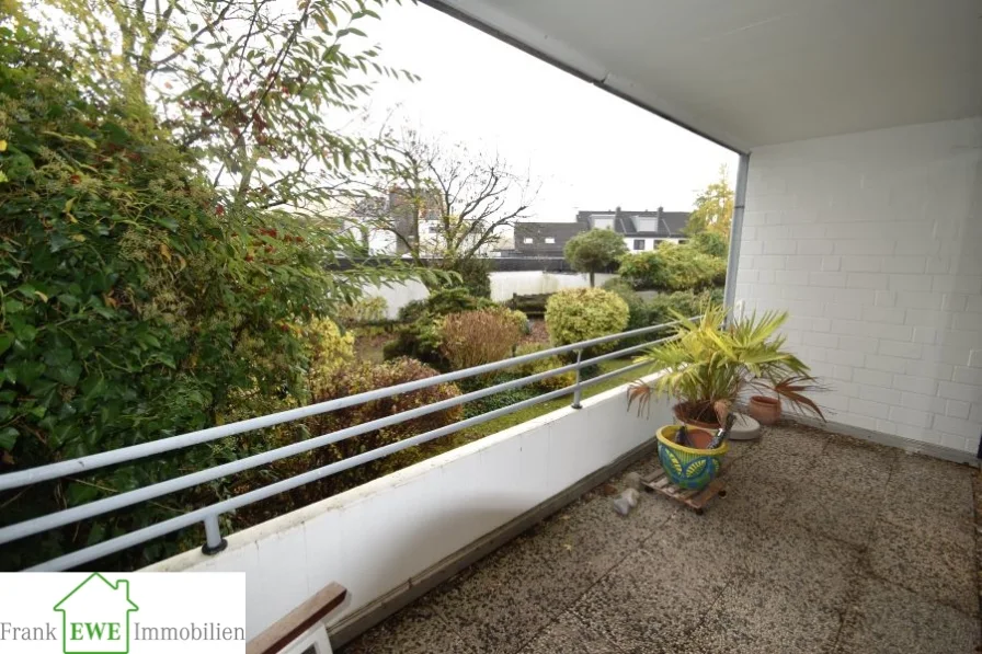 Loggia, 1-Zimmer-Appartement mit Loggia zum Kauf in Düsseldorf Benrath, Frank Ewe Immobilienmakler Düsseldorf