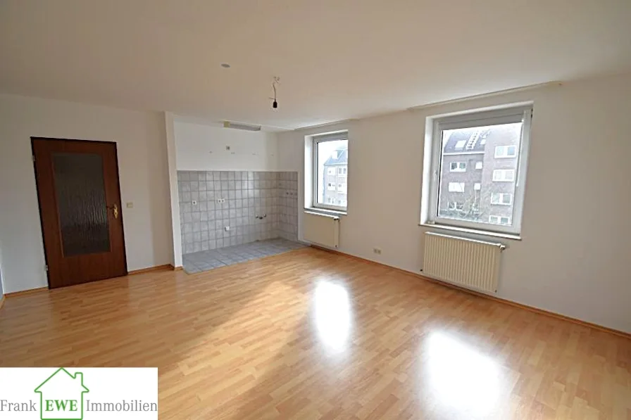 Wohn-Schlafraum u Küchennische, 1-Raum-Appartement, Miete in Düsseldorf Wersten, Frank Ewe Immobilienmakler Düsseldorf