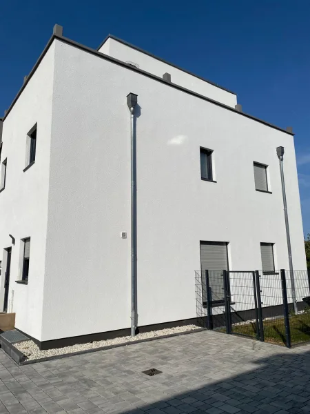 Außenansicht - Haus kaufen in Mainz-Kastel / Mainz-Kastel - Moderne Doppelhaushälfte in ruhiger Lage