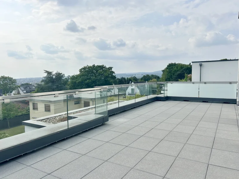 Aussicht Dachterrasse  - Wohnung mieten in Wiesbaden / Wiesbaden Nordost - Fantastisches Penthouse mit Fernblick!