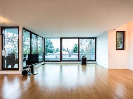 Wohnzimmer  - Wohnung mieten in Wiesbaden / Wiesbaden Nordost - Penthouse Wohnung mit Top-Ausstattung im Komponistenviertel