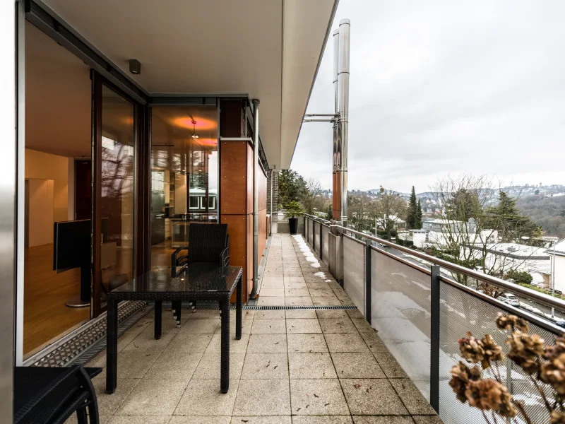 Terrasse mit Blick Richtung Sonnenberg 