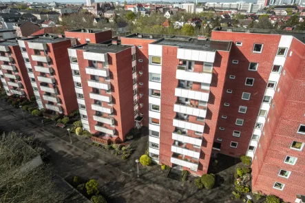  - Wohnung kaufen in Bremerhaven - Bremerhaven-Geestemünde // Gepflegte Wohnung mit Loggia und Nähe zum Bürgerpark