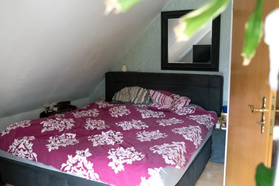 Schlafzimmer DG