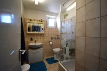 Badezimmer en suite von Zimmer 3