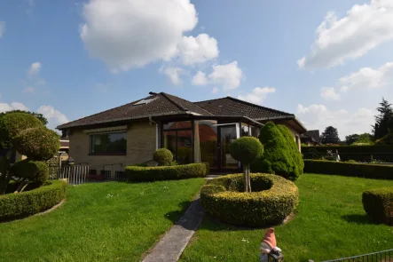 Garten - Haus kaufen in Schiffdorf / Friedheim - Schiffdorf // Großzügiges Einfamilienhaus mit Garten und vielen Extras im ruhigen Schiffdorf-Friedheim