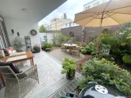 Terrasse und Garten