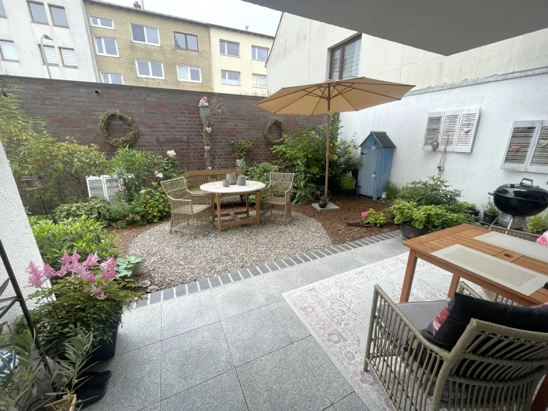 Terrasse und Garten