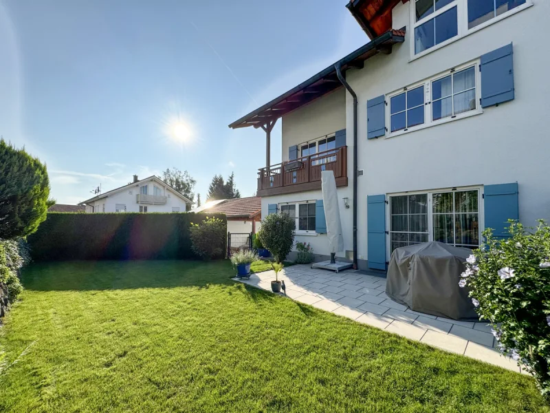 Große Terrasse - Haus kaufen in Inning am Ammersee - Schöne Doppelhaushälfte in ruhiger Wohnlage