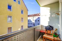 gemütlicher Süd-Balkon