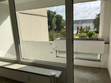  - Wohnung kaufen in Langenhagen - Renovierungsbedürftige 3 Zim-Wohnung in Langenhagen Zentrum