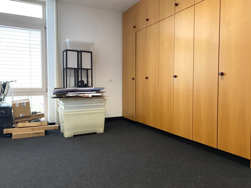 Büro rechte Seite