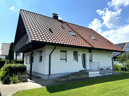 Titelbild - Haus kaufen in Balzheim - Traumhaftes Wohnen: Gepflegtes Einfamilienhaus in Balzheim