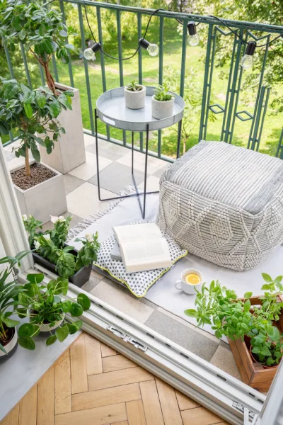 Balkon - Wohnung kaufen in Düsseldorf - ERSTBEZUG NACH MODERNISIERUNG - 3 ZI, 2 BÄDER, Süd BALKON