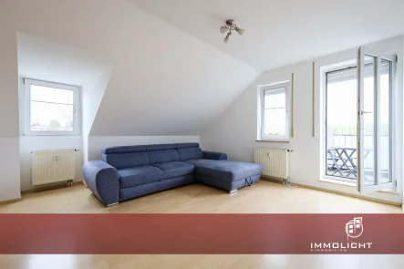 Wohnen - Wohnung kaufen in Friedberg / Rederzhausen - FREI - 2-Zimmer Dachgeschoßwohnung - Balkon, Tageslichtbad, EBK u. Stellplatz!
