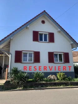  - Haus kaufen in Vogtsburg im Kaiserstuhl / Bischoffingen - Charmantes Haus sucht Handwerker.....