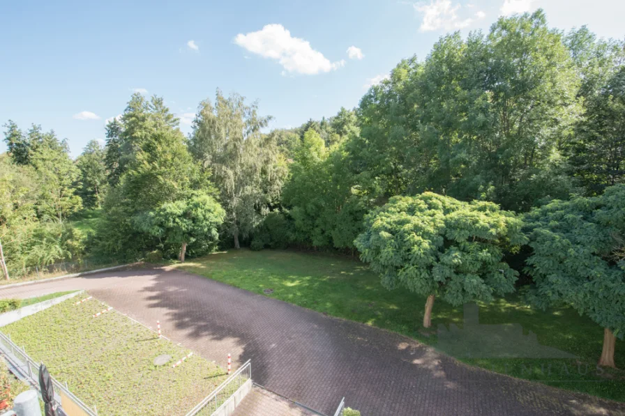 Balkon mit Blick ins Grüne