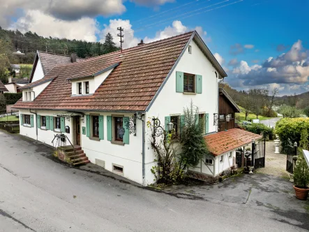 Titelbild - Haus kaufen in Mosbach / Nüstenbach - Restaurant im ländlichen Stil mit vielseitigem Nutzungspotenzial!