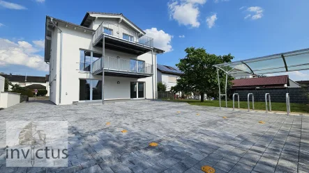 Rückansicht - Wohnung kaufen in Gundelsheim - Hoch über den Dächern von Gundelsheim - Ein zukunftssicheres Zuhause