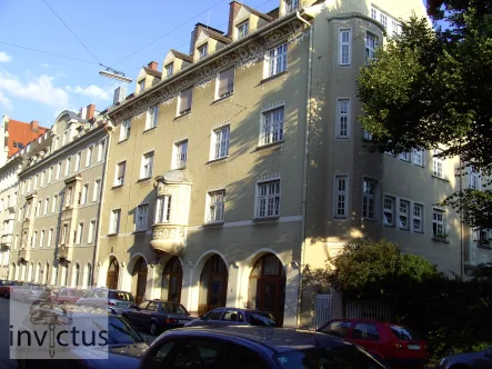 Außenansicht - Wohnung mieten in München - Helle 3-Zimmer-Altbauwohnung mit Erker