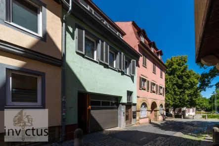  - Wohnung kaufen in Schwäbisch Hall - Altstadtleben in Perfektion: 2,5-Zimmer-Wohnung, modern und zentral