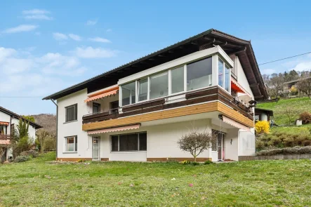 Frontansicht - Haus kaufen in Waldshut-Tiengen / Eschbach - 3-Familienhaus großartig Instand gehalten!
