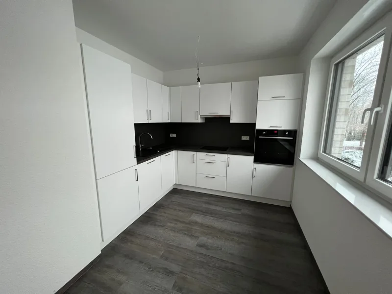 Einbauküche - Wohnung mieten in Gronau - Charmante 2 Zimmer Dachgeschosswohnung inkl. Einbauküche.