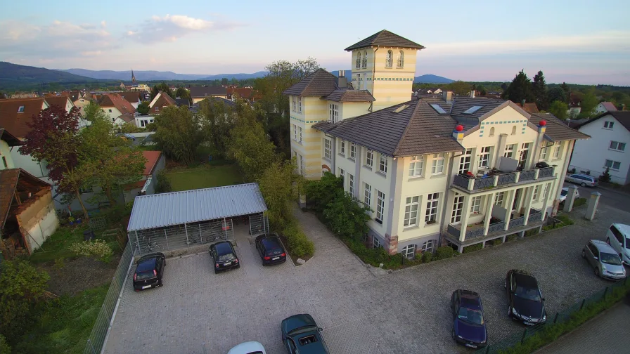 Außenansicht - Wohnung mieten in Muggensturm - Helle 1,5 Zimmer Wohnung mit Terrasse und EBK