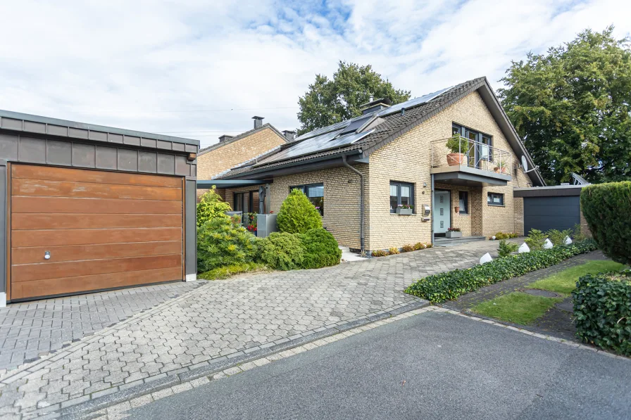 Hausansicht - Haus kaufen in Münster / Hiltrup - Ruhiges Einfamilienhaus mit großem Dachstudio