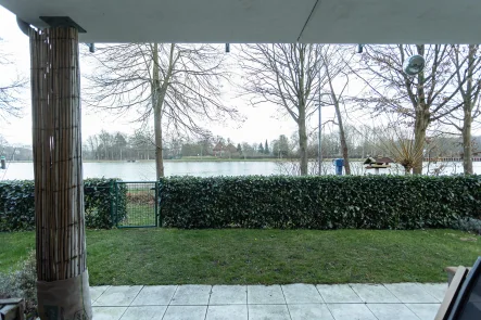 Terrasse - Wohnung kaufen in Münster - Maisonette-Wohnung mit Garten und Blick auf den Kanal