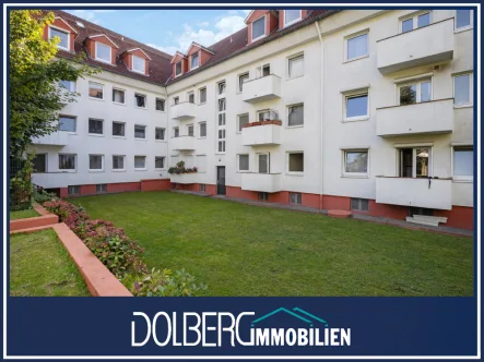 Titelbild - Wohnung kaufen in Hamburg / Wandsbek - Sofort verfügbar: 3-Zimmer Eigentumswohnung mit Balkon in attraktiver Lage von Wandsbek