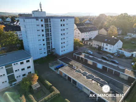 Garagenansicht - Wohnung kaufen in Hameln / Afferde - 3-Zimmer-Etagenwohnung mit Balkon und Aufzug in Hameln-Afferde