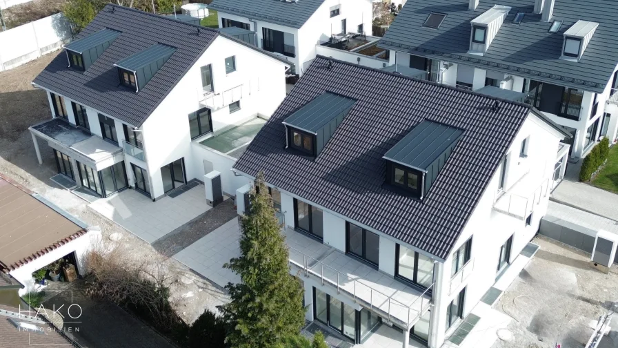 Gartenansicht - Haus kaufen in München - NEUBAU - Großzügige Doppelhaushälfte mit hochwertiger Ausstattung in München-Trudering