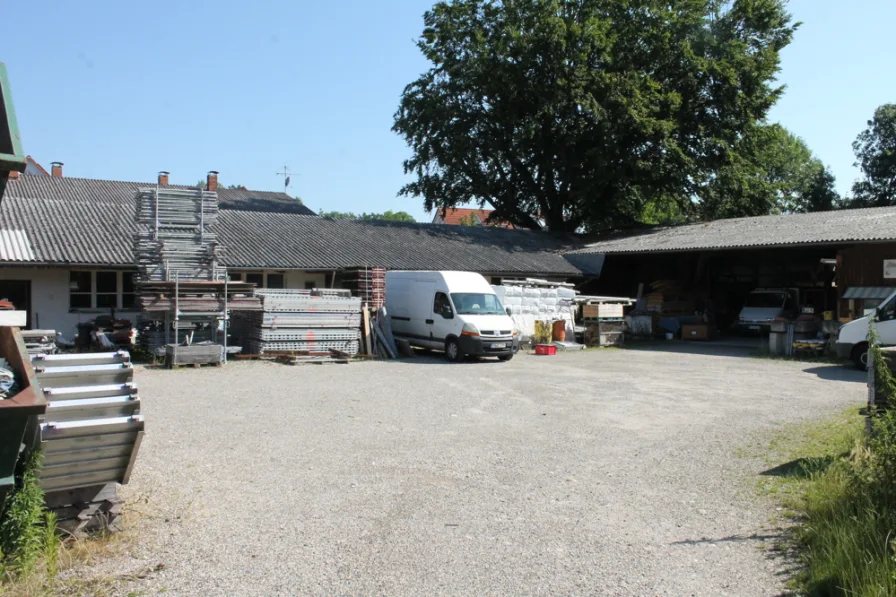 Objektansicht - Halle/Lager/Produktion mieten in Breisach am Rhein - ***Werkstatt mit Lagerhalle in Zentraler Lage****