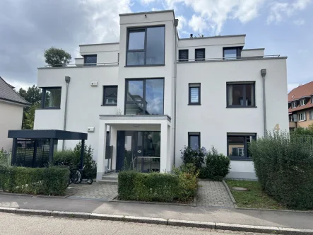 Ansicht Ost - Wohnung mieten in Freiburg im Breisgau / Wiehre - Erdgeschoss mit Terrasse und Garten in Toplage der Wiehre