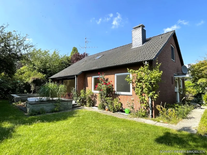 Außenansicht  - Haus kaufen in Wedel - "Viel Platz" Einfamilienhaus in Geesthanglage mit großem Garten