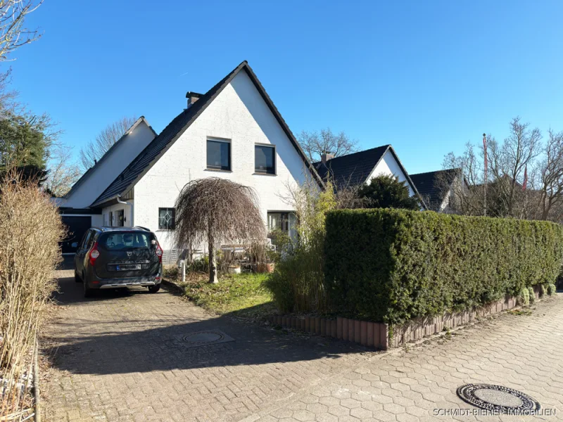 Außenansicht - Haus kaufen in Wedel - "Ruhig gelegen" Doppelhaushälfte mit Garten, für die kleine Familie