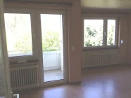 Wohnzimmer mit Balkon