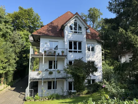 Aussenansicht - Wohnung mieten in Detmold - Renovierte 2-Zimmer-Souterrain-Wohnung mit Terrasse