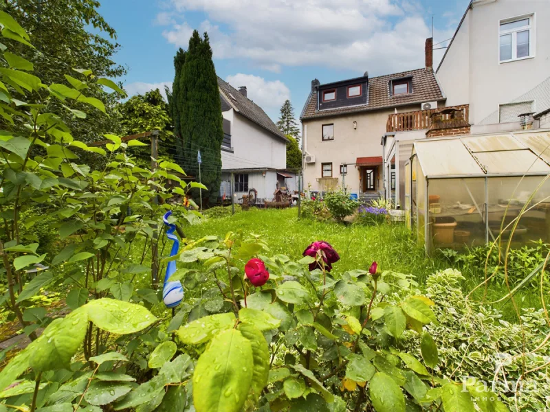 Gartenansicht - Haus kaufen in Brühl - Charmantes Einfamilienhaus im Herzen von Brühl-Vochem