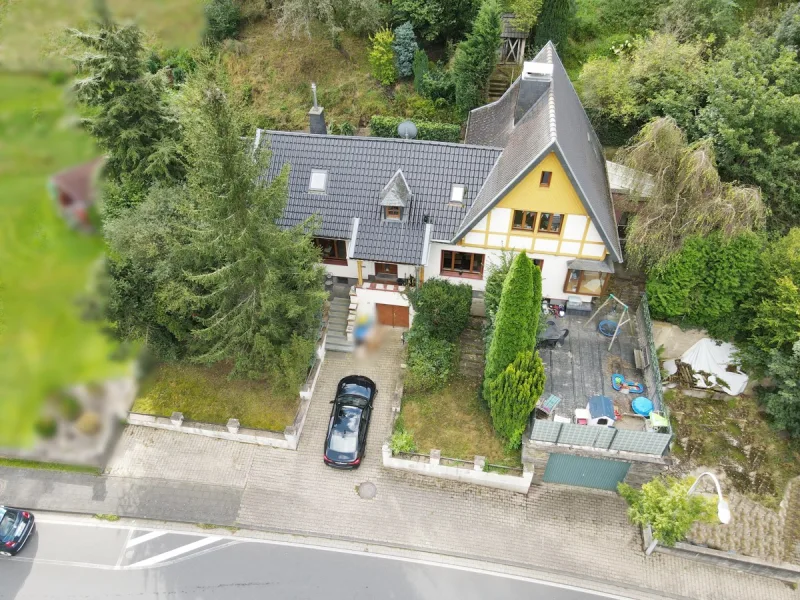 Drohnenaufnahme - Haus kaufen in Heimbach - Einfamilienhaus mit Potenzial im Luftkurort Heimbach