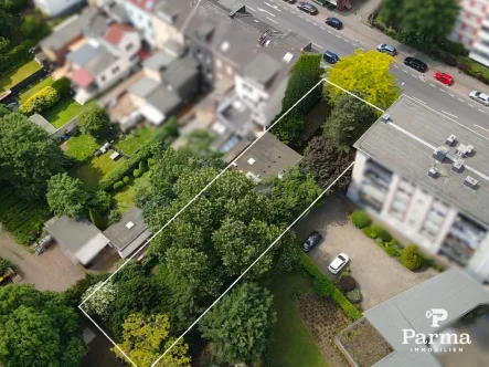 Luftaufnahme - Haus kaufen in Düren - Einzigartiges Split-Level-Haus mit großzügigem Garten im Herzen von Düren