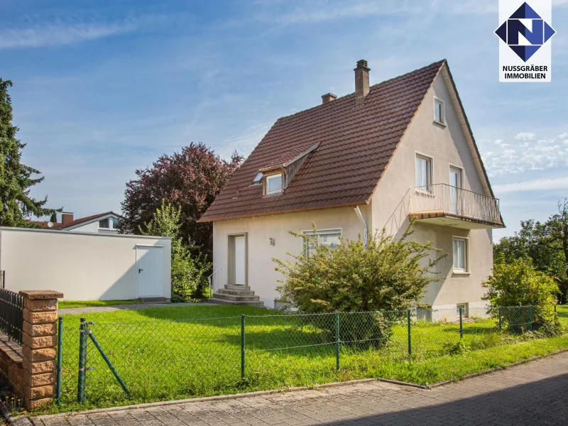 Ansicht - Haus kaufen in Zell unter Aichelberg - Gepflegtes Einfamilienhaus mit 4,5 Zimmern in ruhiger Ortsrandlage