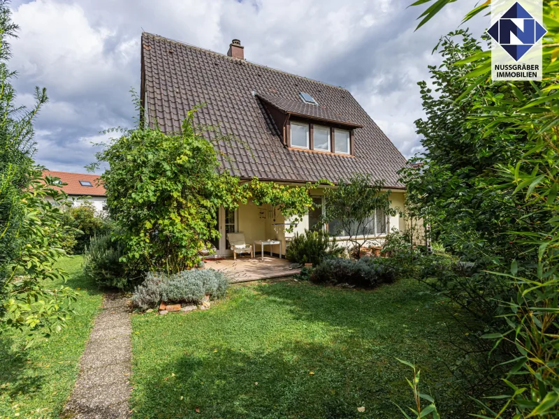  - Haus kaufen in Bissingen an der Teck - Gemütliches Einfamilienhaus im Grünen - mit großem, uneinsehbarem Garten