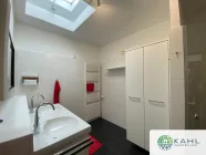 Modernes Badezimmer