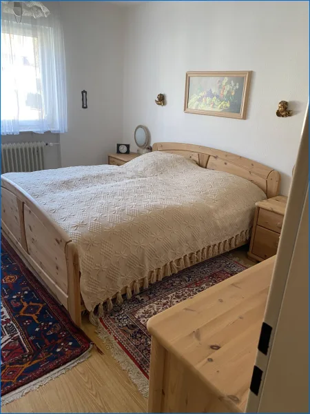 Schlafzimmer 1